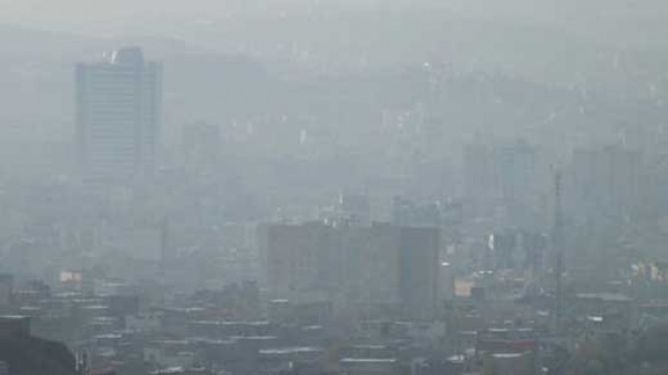 آلودگی هوا مدارس چند شهر تهران را تعطیل کرد