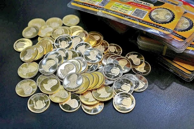 دلار یا طلای جهانی، کدامیک لیدر بازار سکه تهران می شود؟