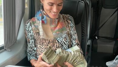 سقوط ارزش پول ایران به روایت یک گردشگر زن روس/ تصویر