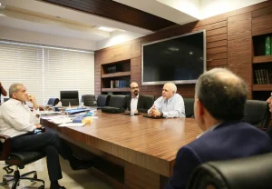 ظریف همراهی با پزشکیان در میزگرد سیاسی را تایید کرد