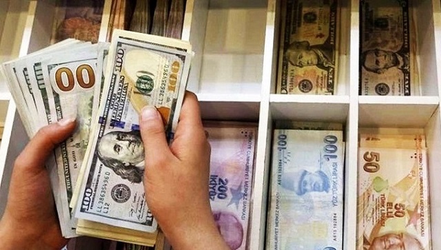 مناظرات انتخاباتی ایران و آمریکا دلار را گران کرد