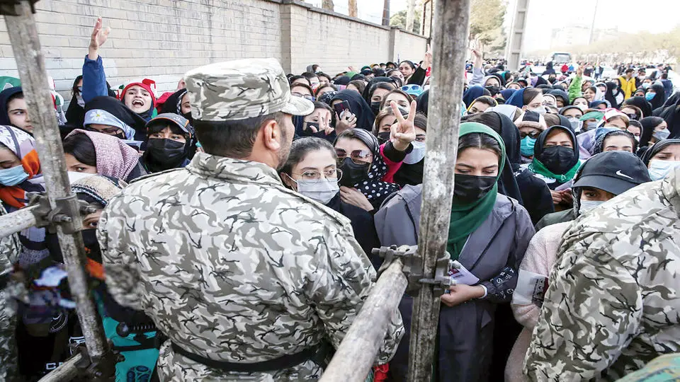 نه به تیم ملی فوتبال اجازه دادند، نه مجوز ورود تماشاگران را صادر کردند