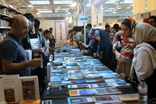 نمایشگاه کتاب امسال به روایت آمار/ افزایش چشمگیر خرید اینترنتی!