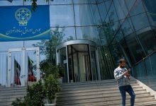 رشد بورس ادامه دارد/ عقب نشینی بزرگان بازار