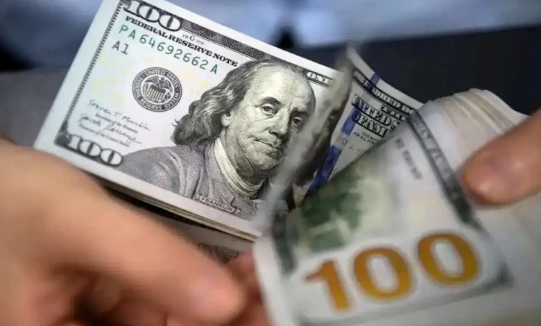 کنترل بازار ارز با ذخایر 100 تنی طلا