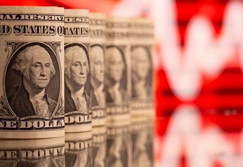 سرگردانی دلار در بازار کم رمق ارز