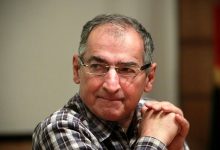 زیباکلام: نظام وقتی به فکر مردم می‌افتد که با مشکل روبه‌رو شود