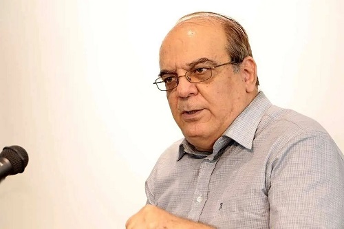 توصیه عباس عبدی به اصولگرایان: اگر حقیقت را نمی گویید لااقل ریاکاری نکنید
