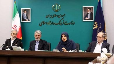 وزیر ارشاد هم در برابر فشار تندروها تسلیم شد