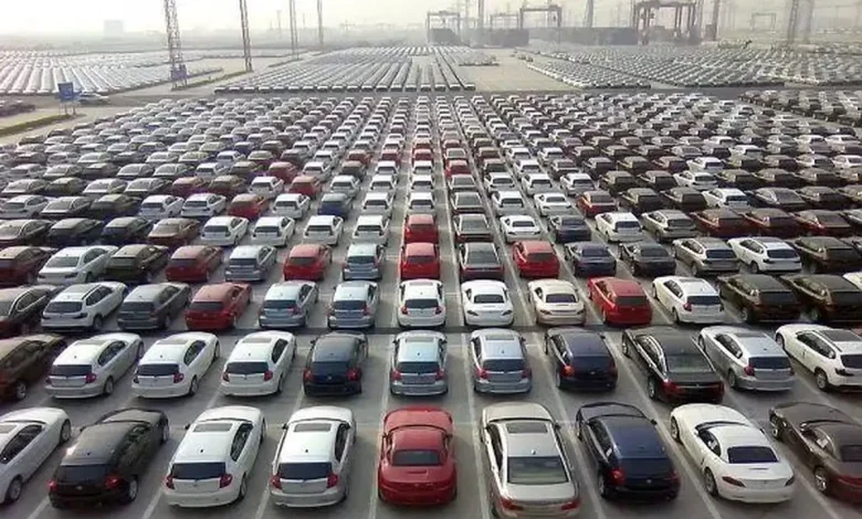 بحران در بازار خودرو/ خودروی داخلی باز هم گران شد 1 بحران در بازار خودرو/ خودروی داخلی باز هم گران شد