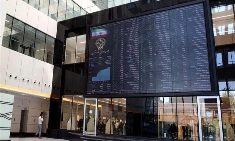 تزریق پول نیم همتی به بازار سهام | شاخص کل بورس برای اولین بار وارد کانال 3.6 میلیون واحد شد 1 اکوبورس