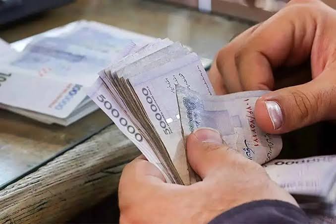 درخواست افزایش حقوق برای ۶ ماهه دوم سال / دولت موافقت خواهد کرد؟ 1 درخواست افزایش حقوق برای ۶ ماهه دوم سال / دولت موافقت خواهد کرد؟