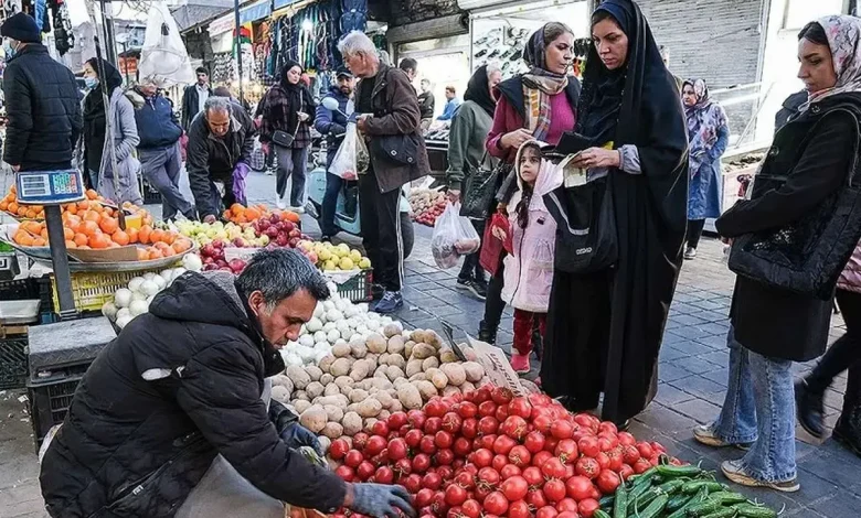 سفره خانوار زیر فشار افزایش شدید قیمتها؛ تورم ۳ رقمی سبد خوراکی 1 سفره خانوار زیر فشار افزایش شدید قیمتها؛ تورم ۳ رقمی سبد خوراکی