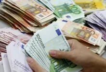 قیمت دلار و یورو امروز چهارشنبه ۲۲ مهر ۱۴۰۵ 3 قیمت دلار و یورو امروز چهارشنبه ۲۲ مهر ۱۴۰۵