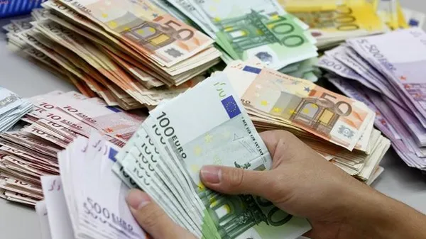 قیمت دلار و یورو امروز چهارشنبه ۲۲ مهر ۱۴۰۵ 1 قیمت دلار و یورو امروز چهارشنبه ۲۲ مهر ۱۴۰۵