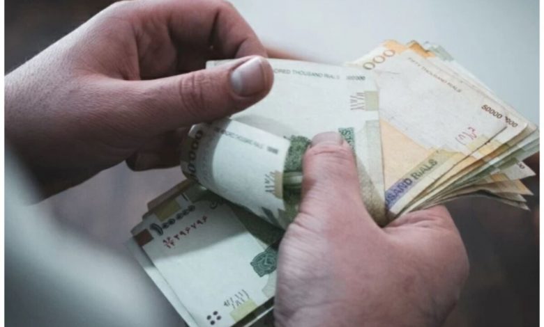 اظهارات معاون سازمان برنامه و بودجه درباره روند افزایش حقوق در ۱۴۰۶ 1 اظهارات معاون سازمان برنامه و بودجه درباره روند افزایش حقوق در ۱۴۰۶